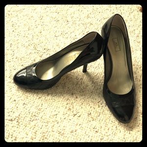 Women’s Pumps - Black Leather - Size 9